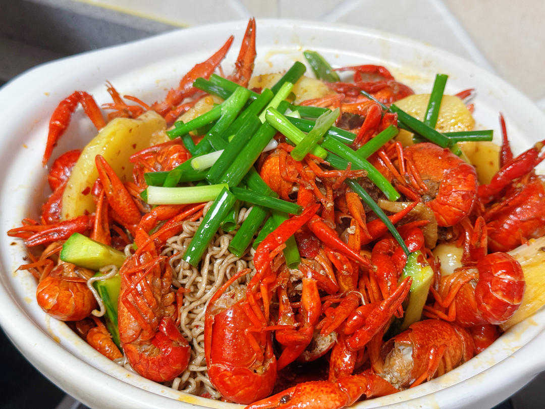 十三香小龙虾（香辣）