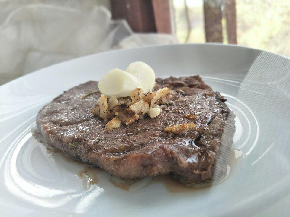 好吃到哭的煎牛排