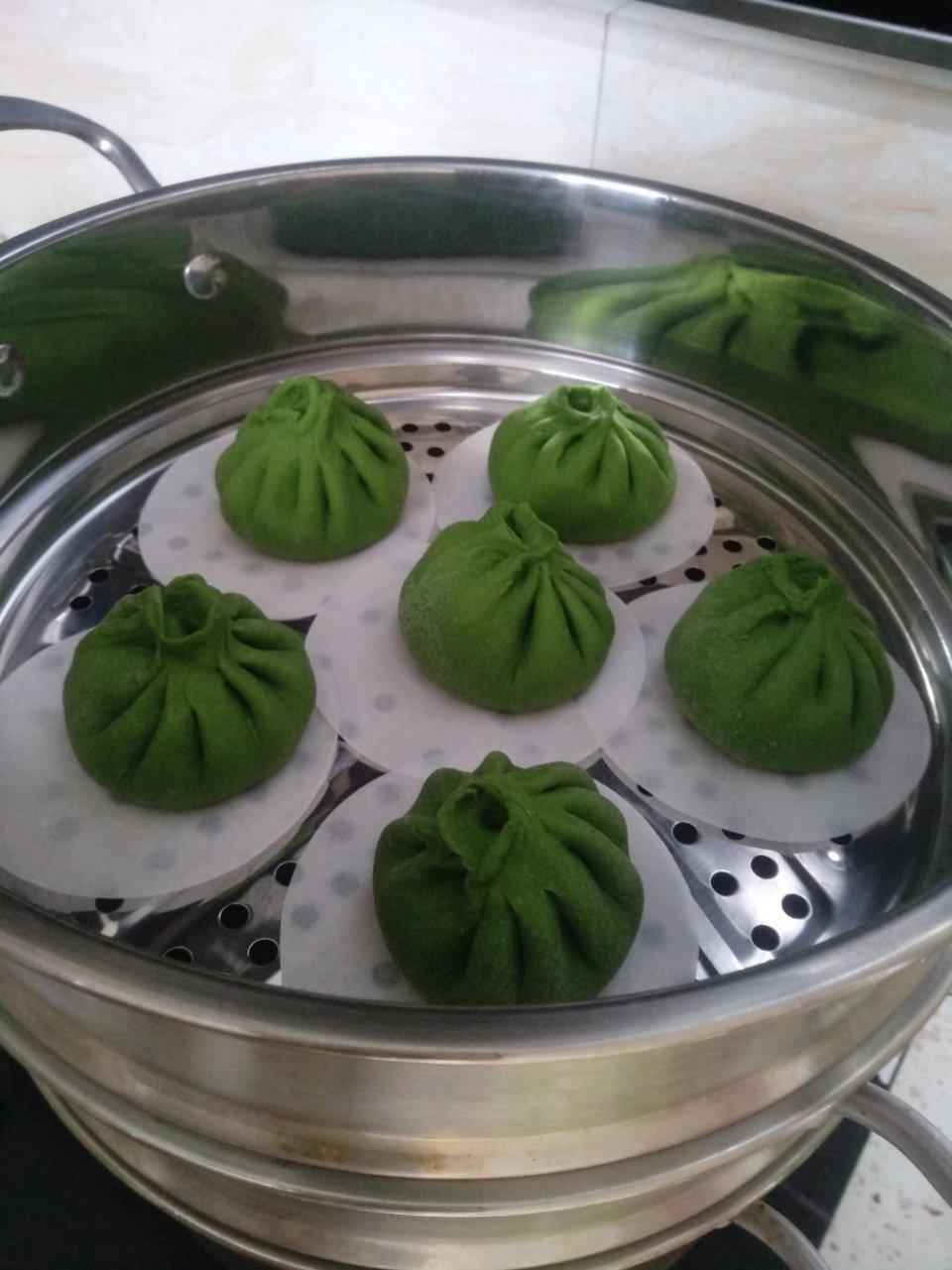 菠菜包（青椒豆角猪肉馅）
