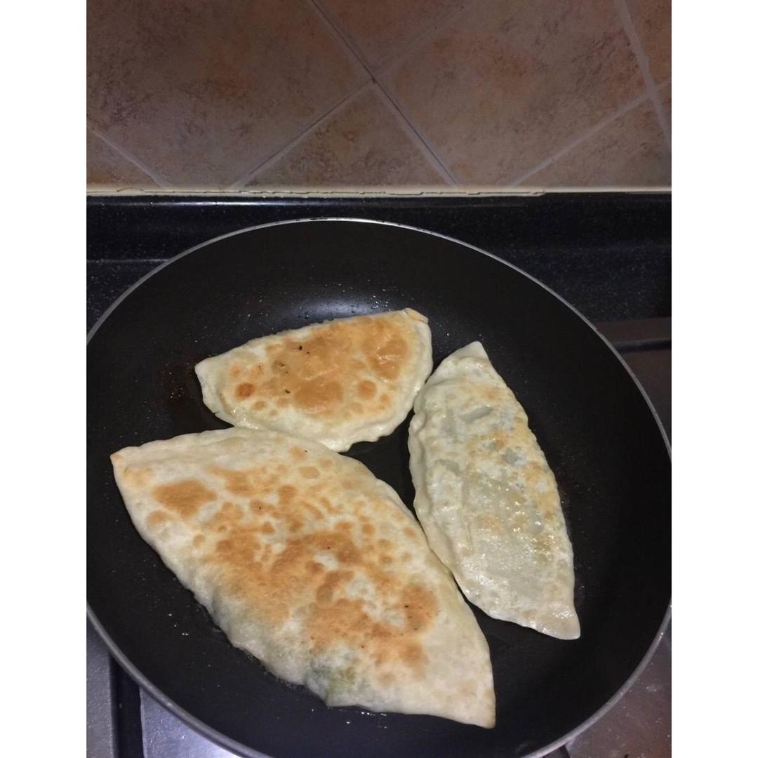 快手韭菜盒子（附花边盒子做法）