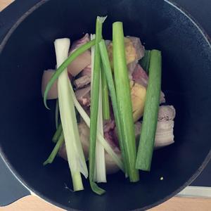 汤唯版东坡肉的做法 步骤3