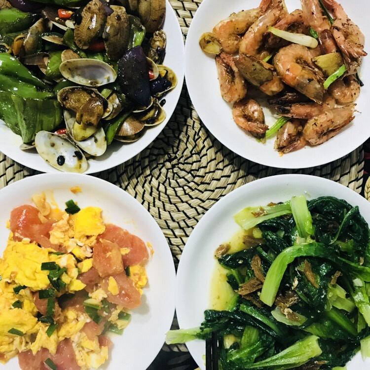 蒜香炒花甲