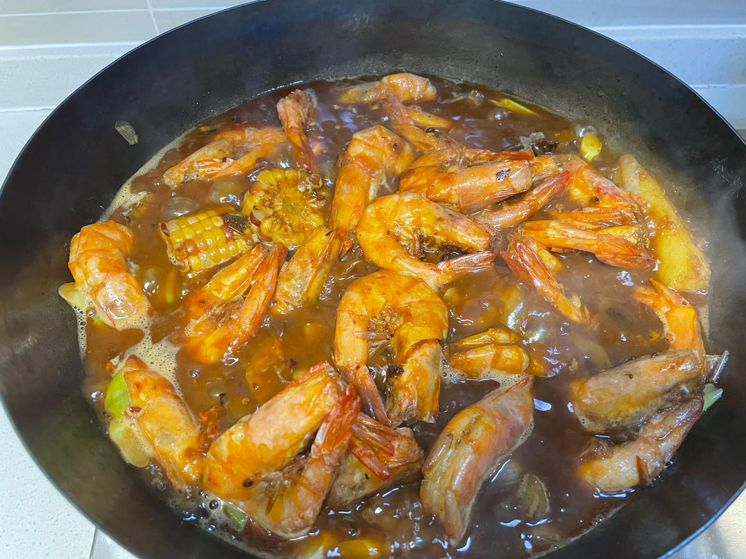 邵汇大虾，喜虾客，王婆大虾。超级简单的干锅虾
