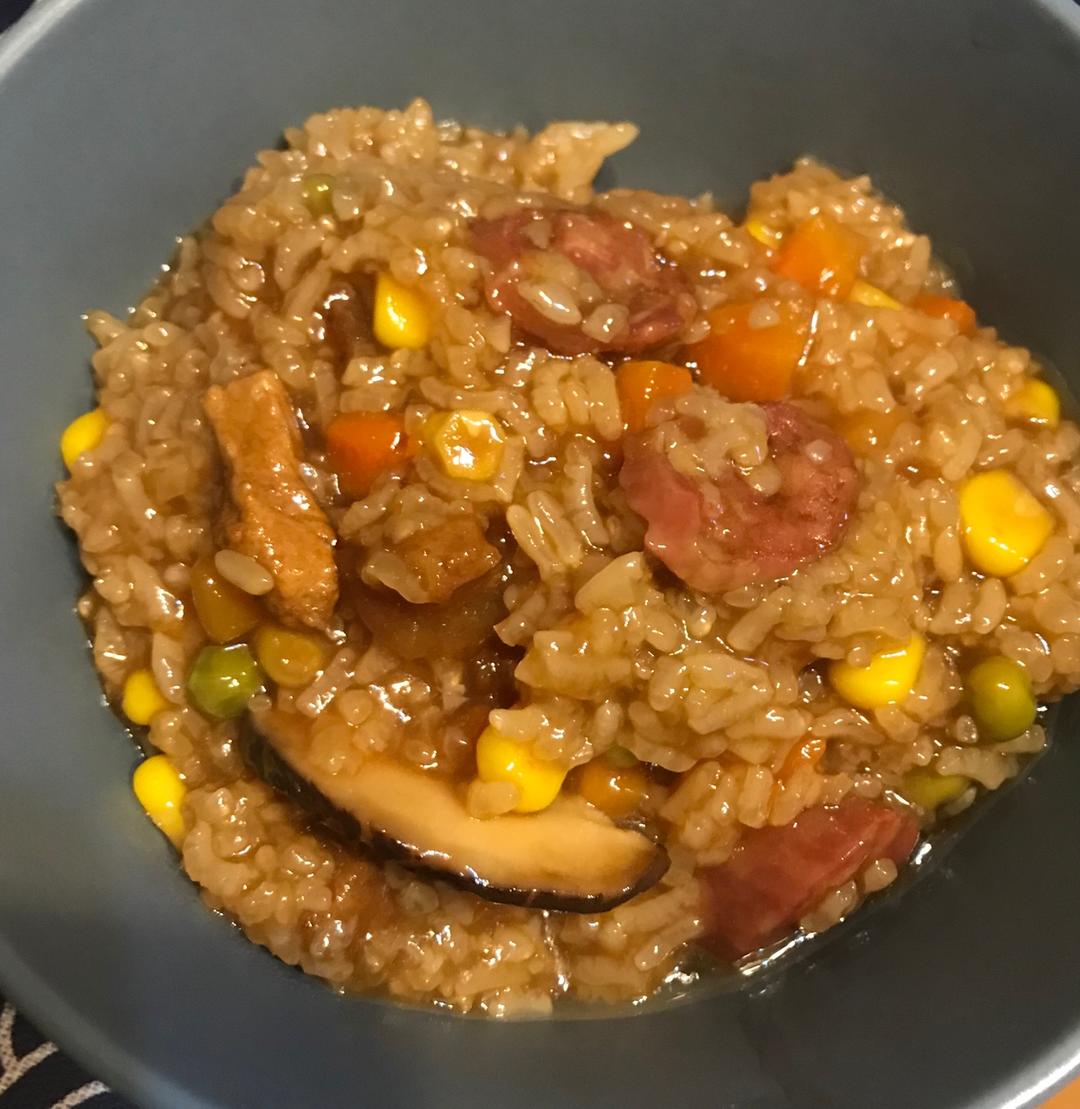 豌豆腊肉糯米饭