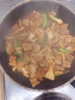 辣炒猪肉（配太阳蛋紫菜碎饭吃法）的做法 步骤4