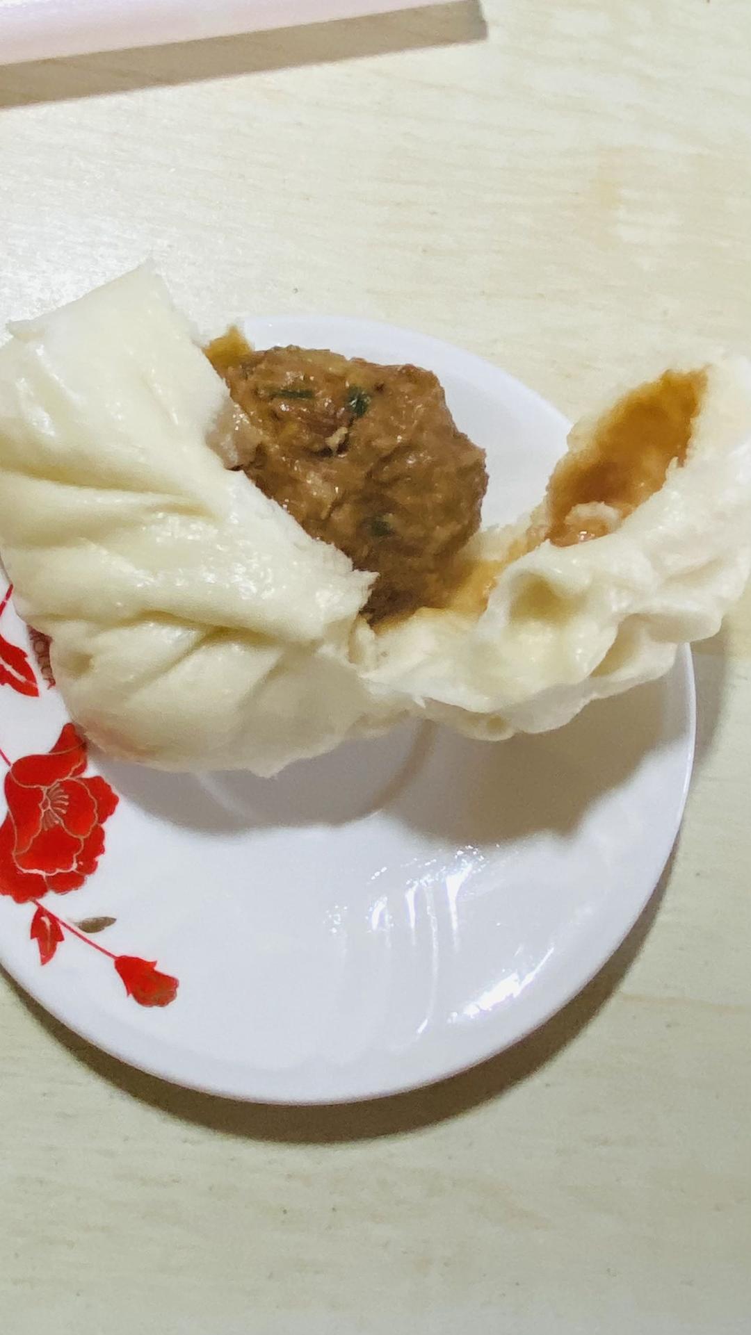 神仙配方肉包子     6个左右