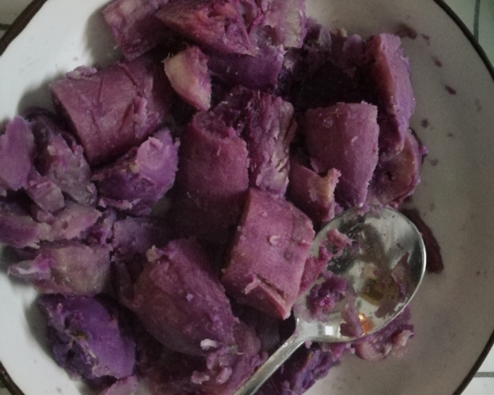 100%全麦无糖无油奶香紫薯包的做法 步骤1