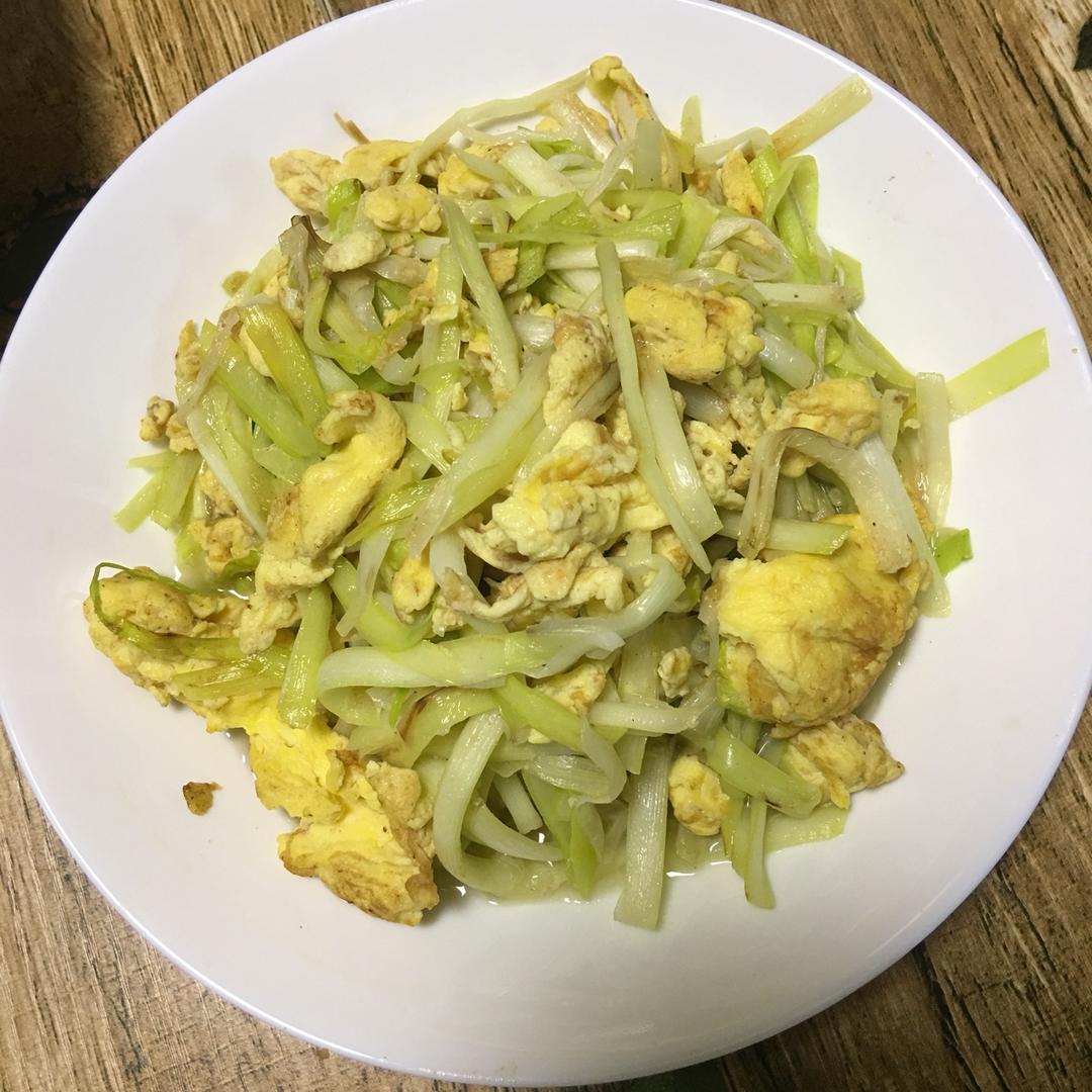 老丁的私房菜－韭黄炒鸡蛋