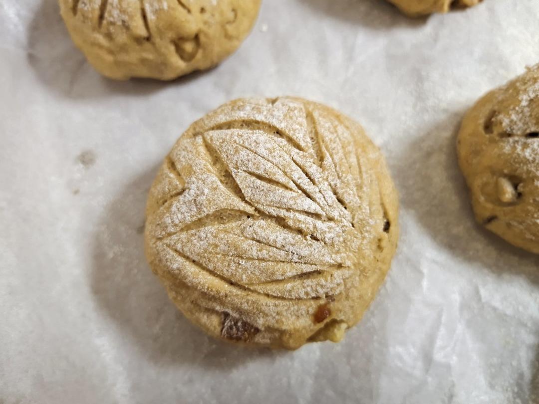 红糖全麦桂圆核桃包