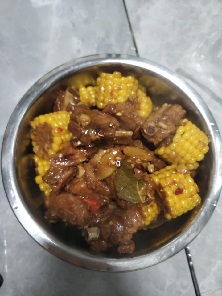 红烧排骨