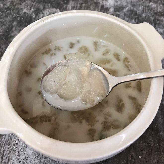 超好喝的椰汁炖雪蛤详细攻略的做法