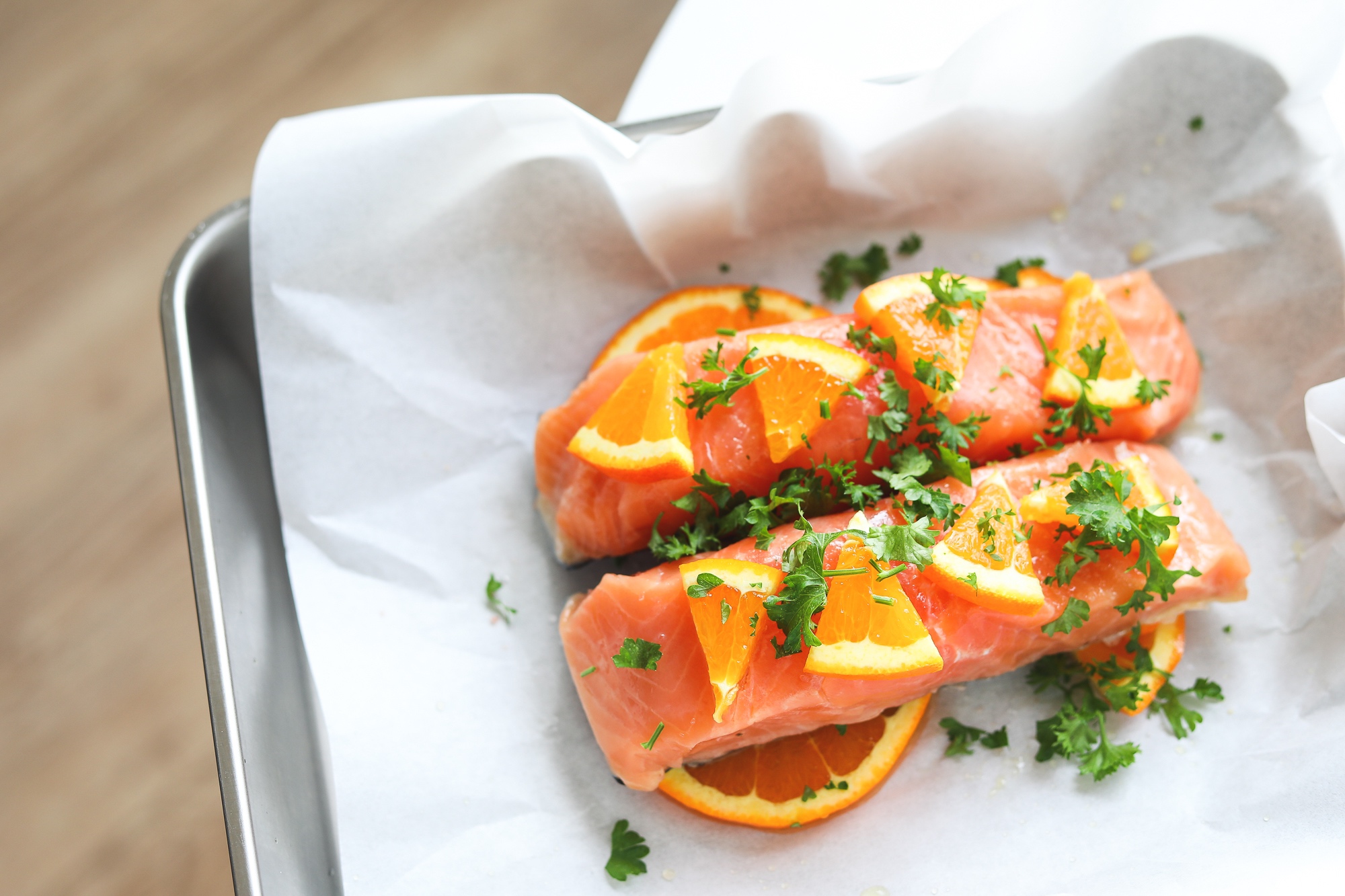 法式柑橘三文鱼佐蔬菜沙粒配塔塔酱——纸包料理/En Papillote【健康低卡】的做法