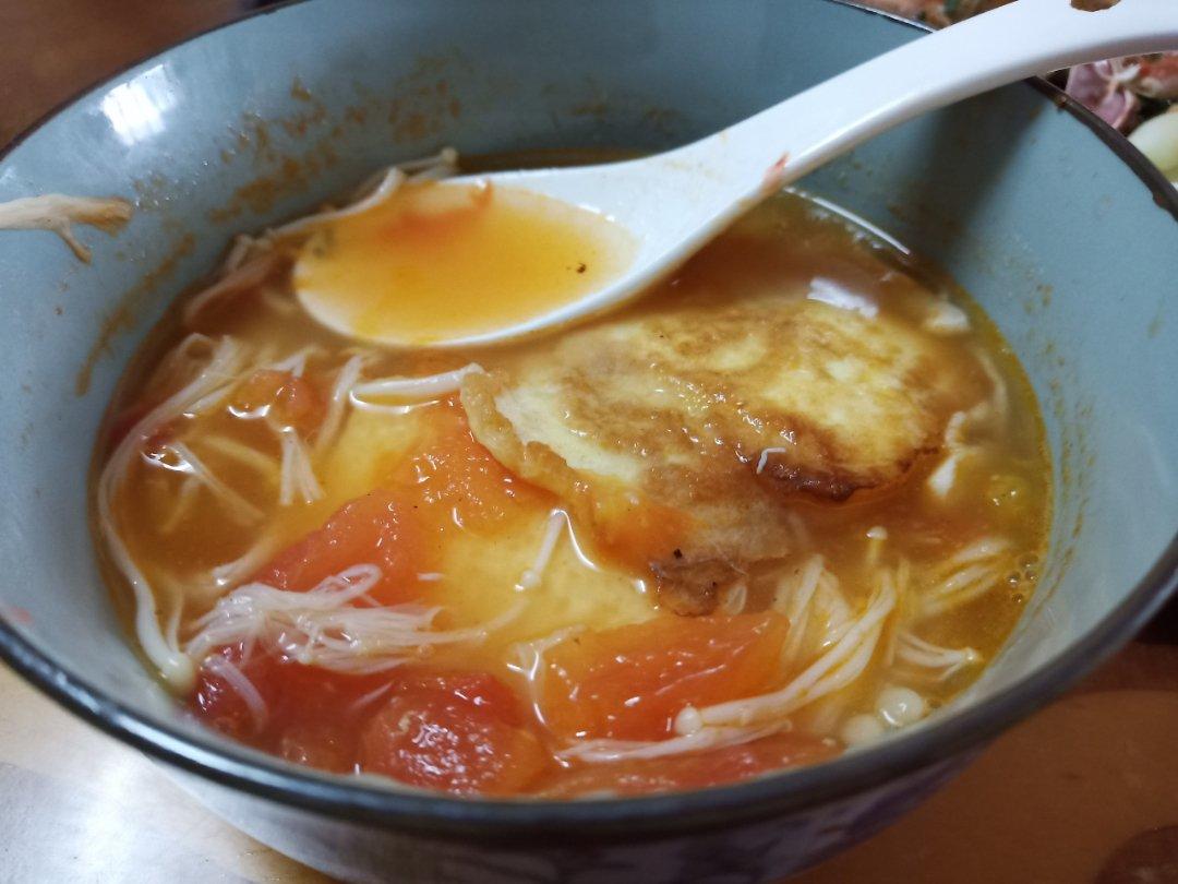 番茄金针菇豆腐汤