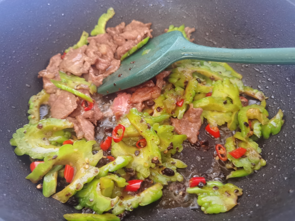 豆豉凉瓜牛肉的做法 步骤8