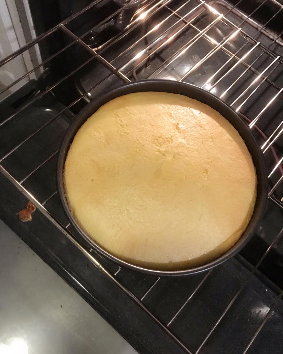 烤箱做蛋糕（戚风蛋糕的做法）