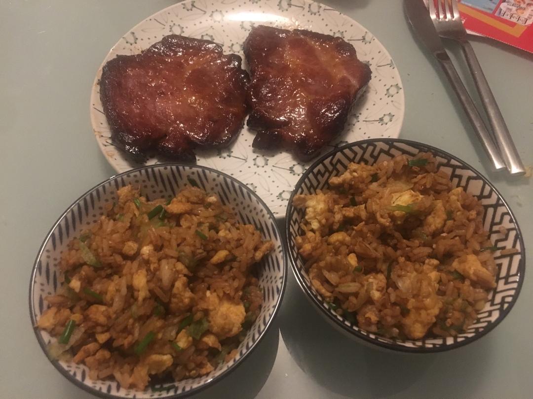 圆白菜酱油炒饭