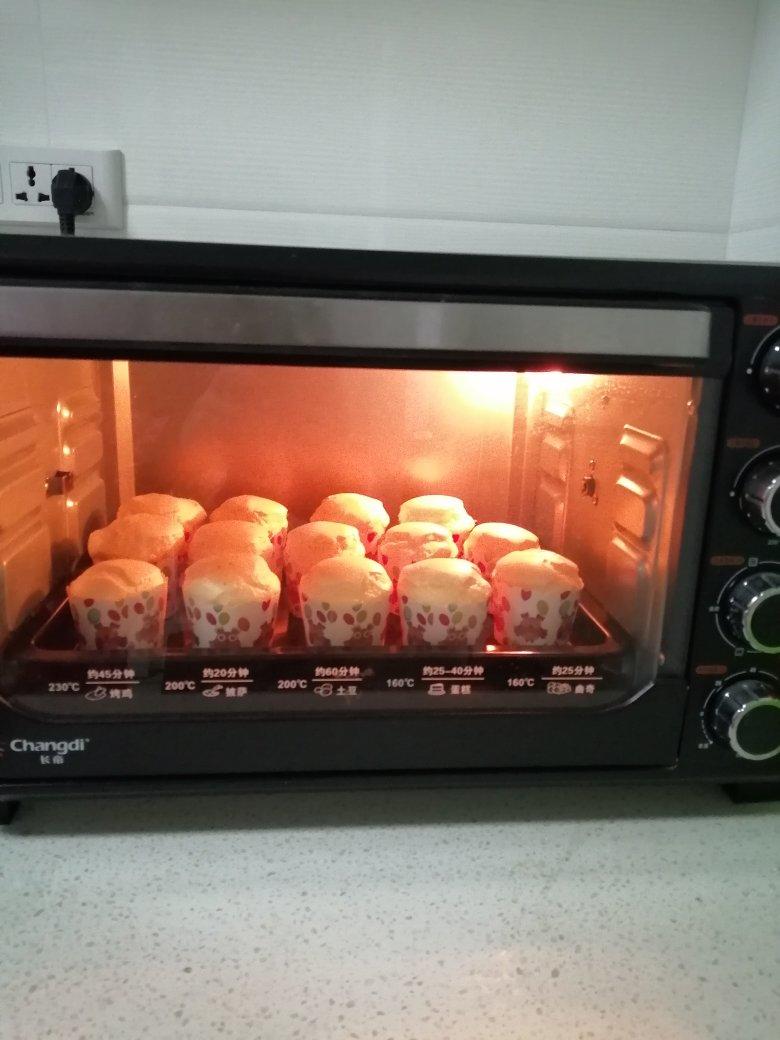 纸杯蛋糕 8寸戚风蛋糕的量