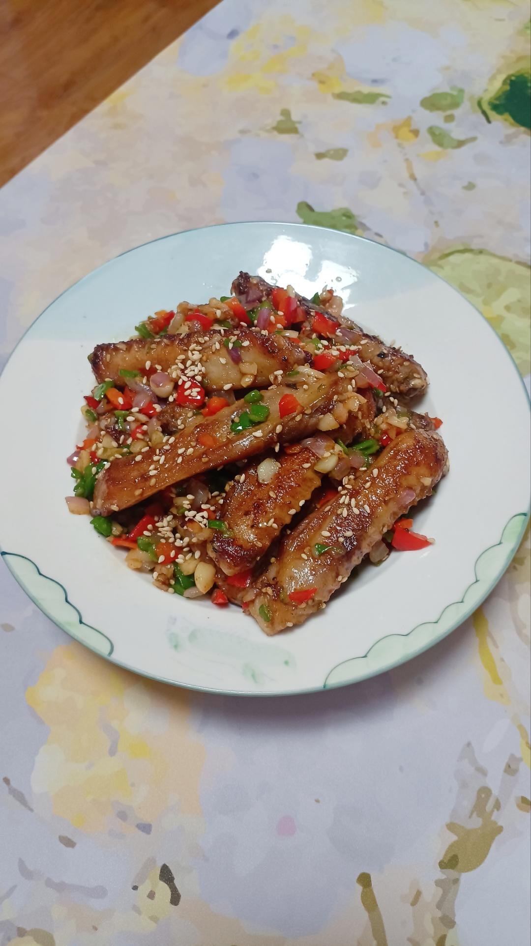 网红菜～好吃到嗦手指的蒜香鸡翅