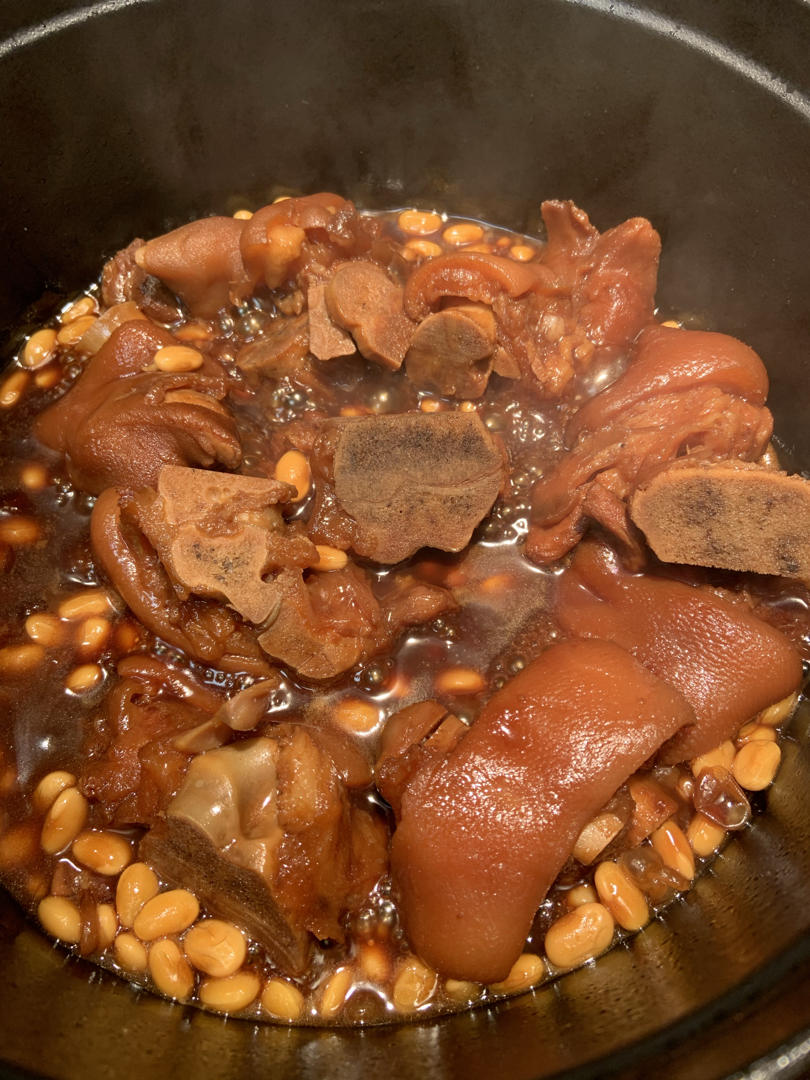 流口水的黄豆炖猪蹄