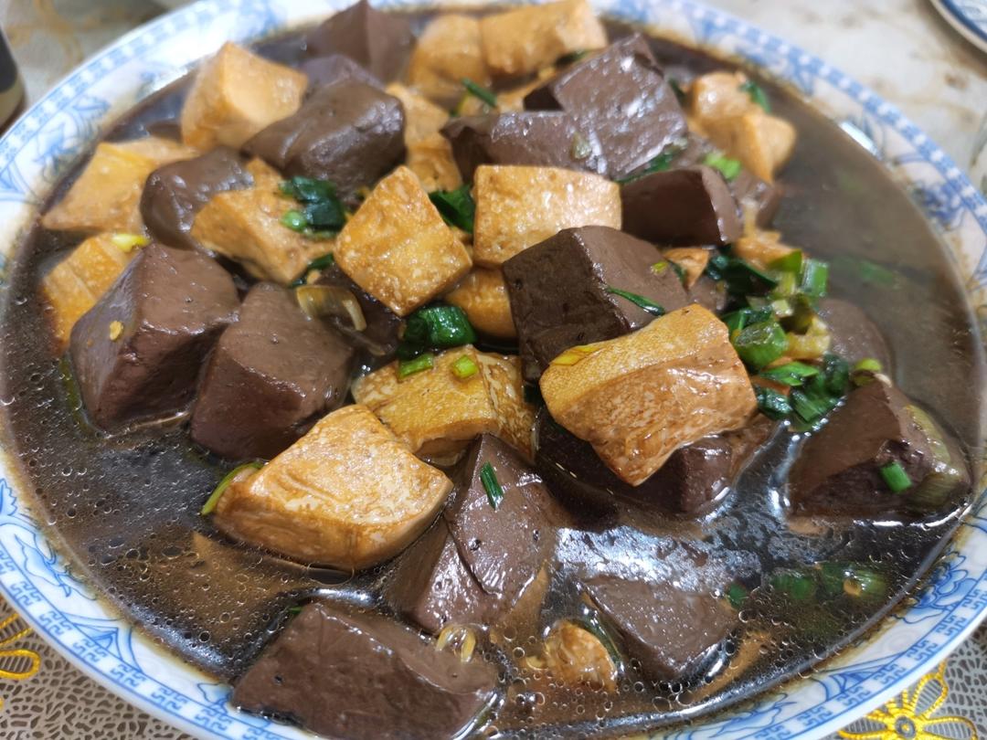 豆腐鸡血