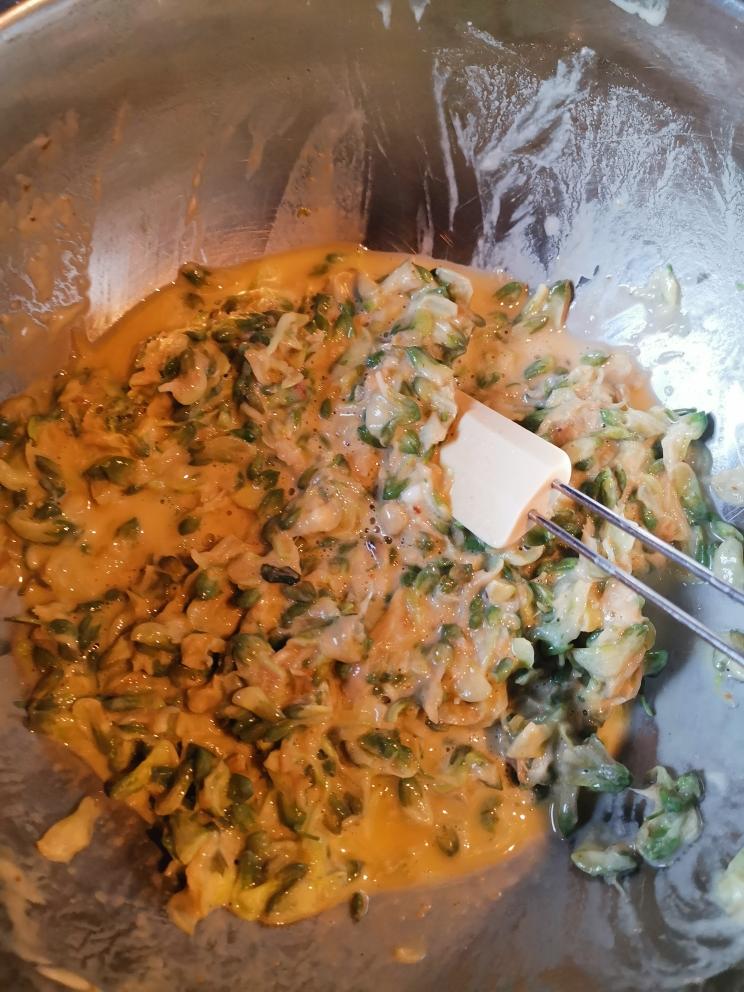 槐花鸡蛋饼的做法