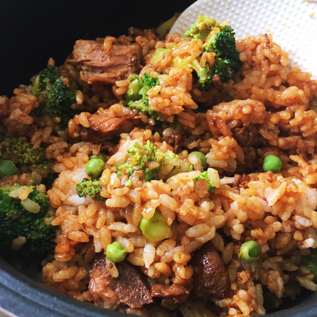 排骨腊味煲仔饭