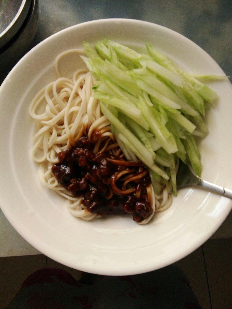 汤氏老北京炸酱面