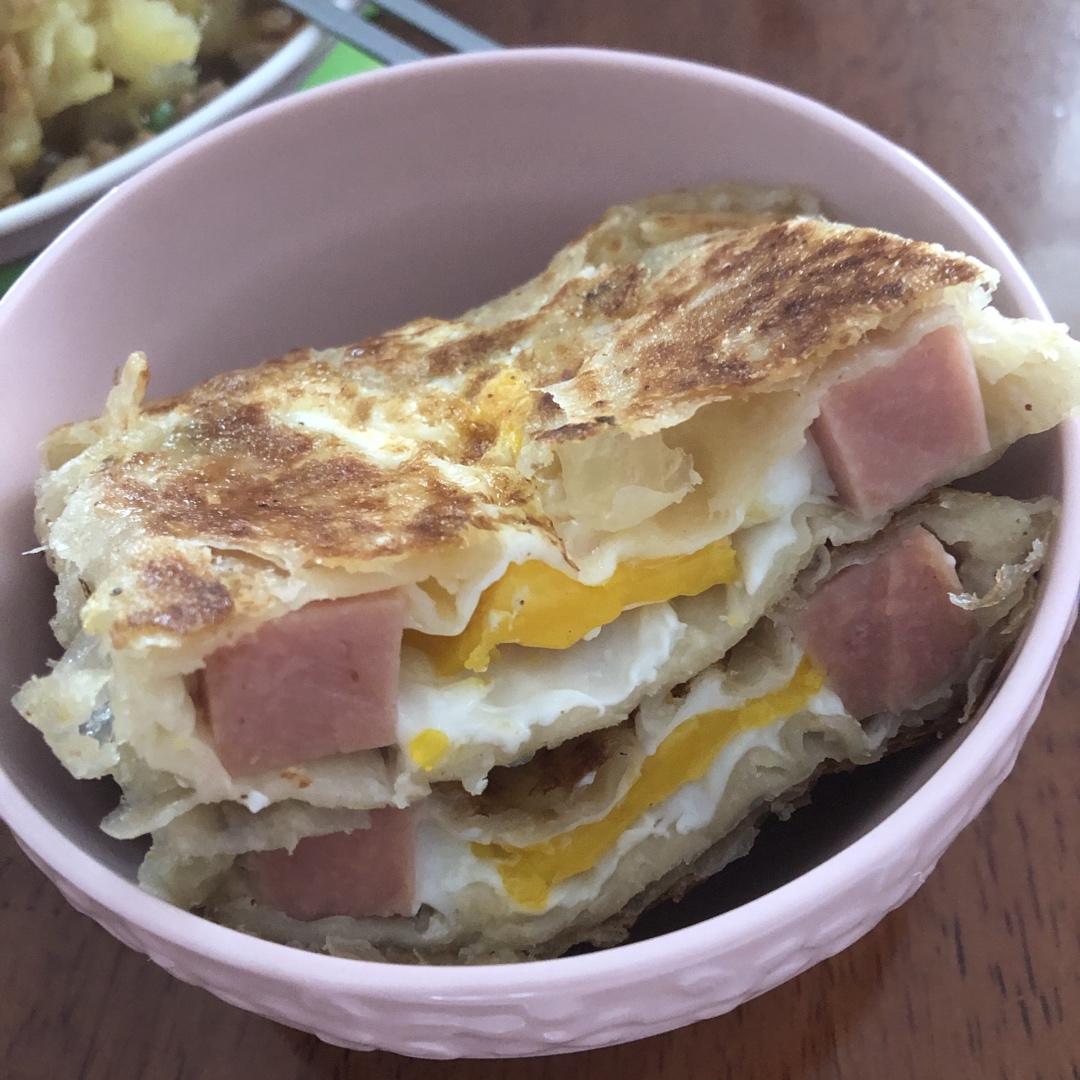 5分钟就能搞定的手抓饼早餐，酥到掉渣～