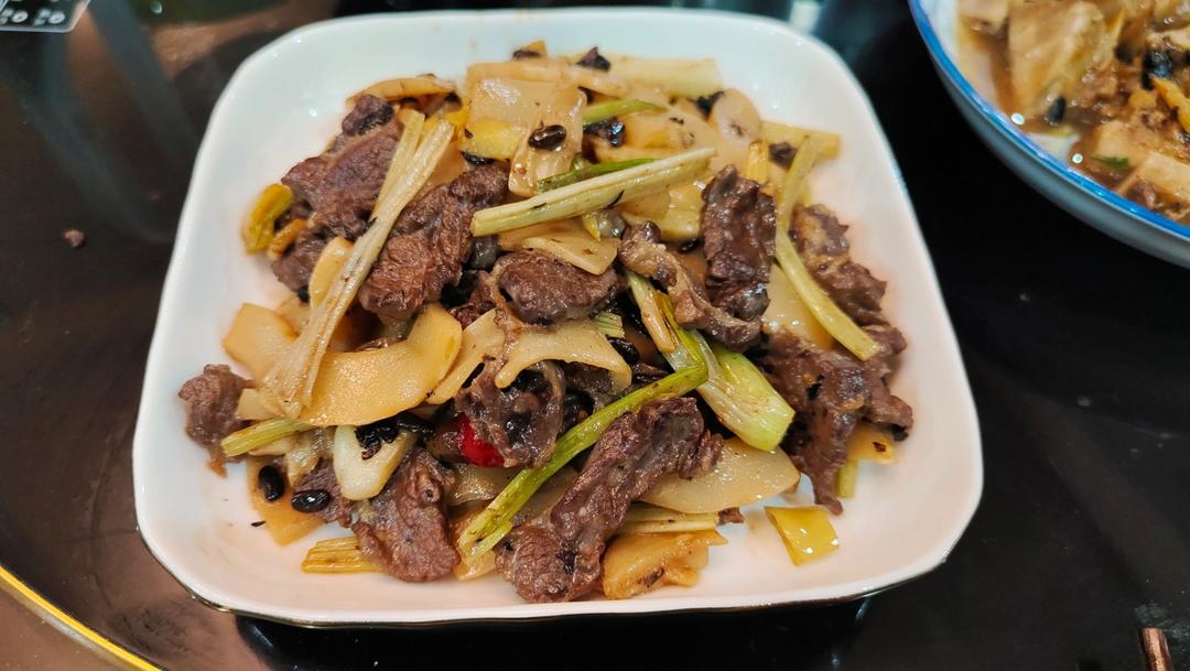 广西菜—酸笋炒牛肉