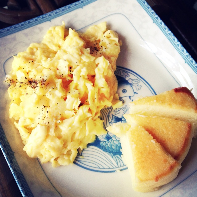 美式炒蛋 scrambled eggs