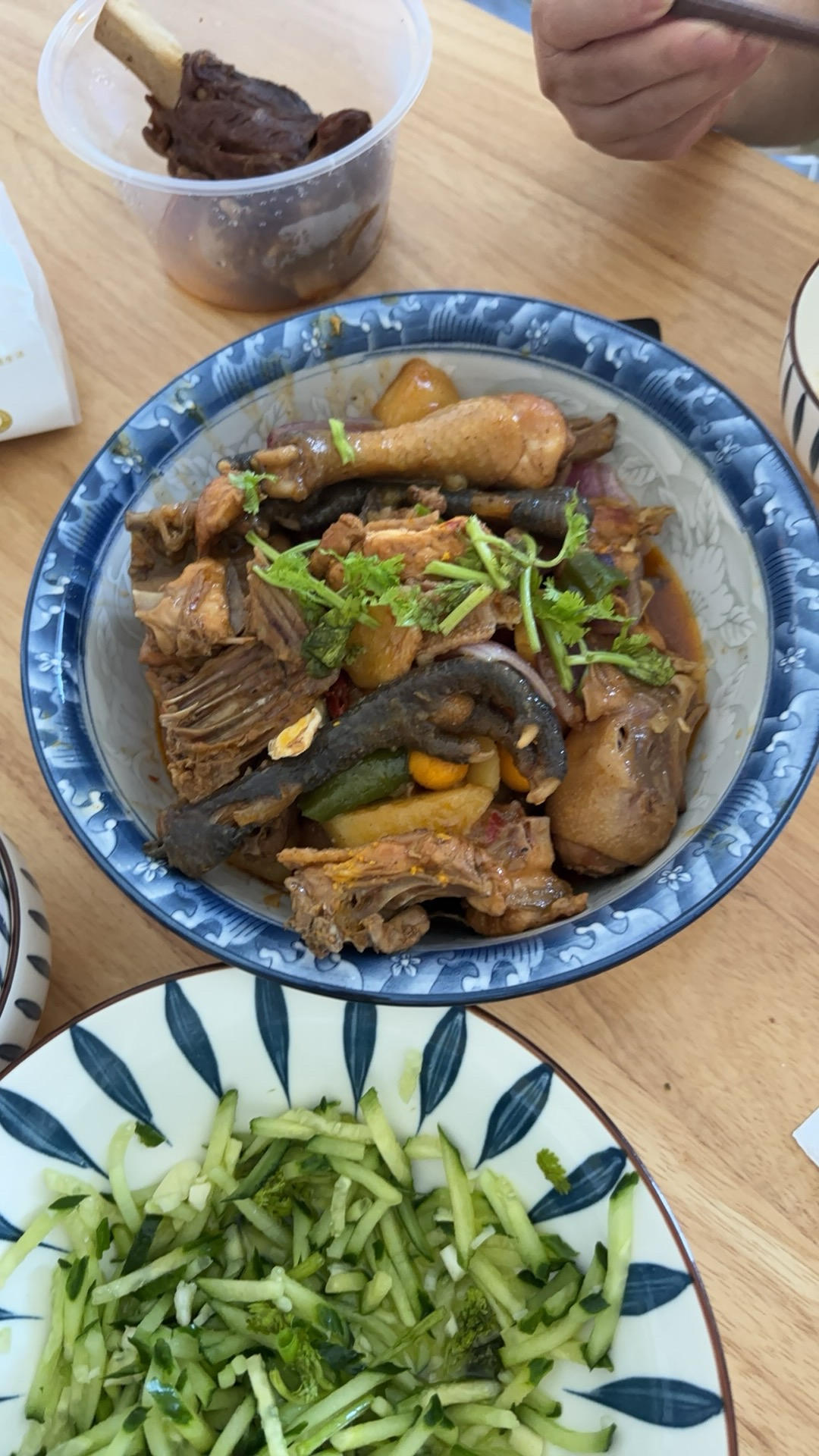 新疆特色大盘鸡（附加皮带面做法）