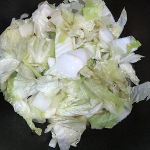 适合秋冬的大白菜素什锦砂锅的做法 步骤3