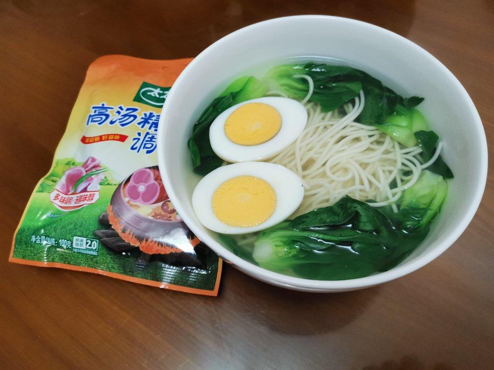 #窈窕蔬女 荞麦鲜汤面