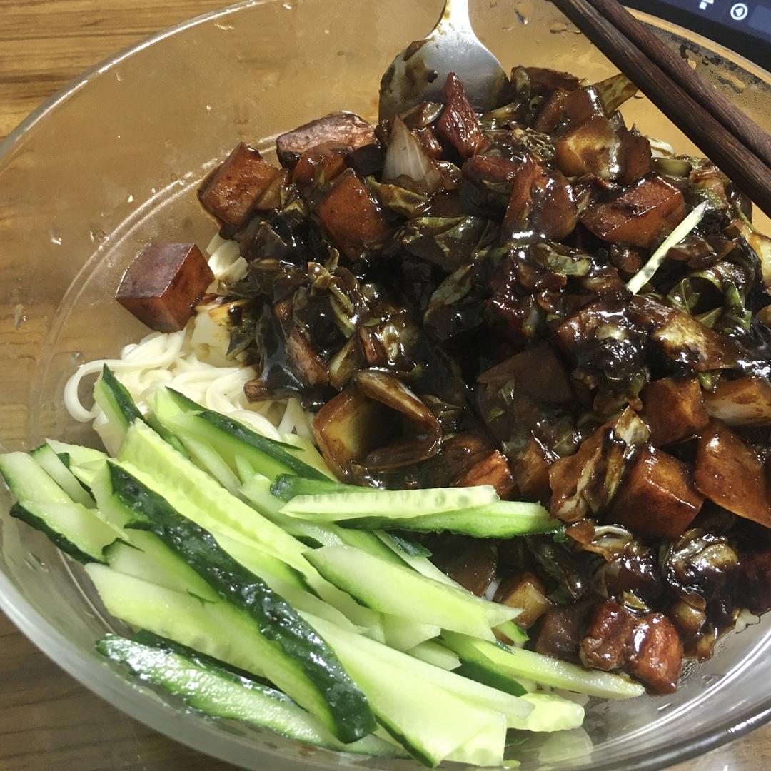 韩式炸酱面