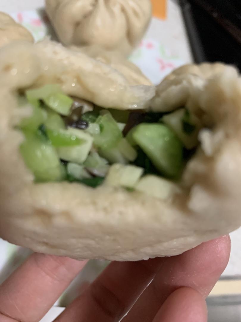 冬笋香菇菜包