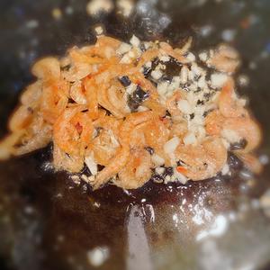 蒜香虾米炒芥菜的做法 步骤2