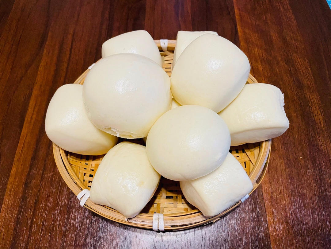 像灯泡一样亮的豆沙包～做法超简单!