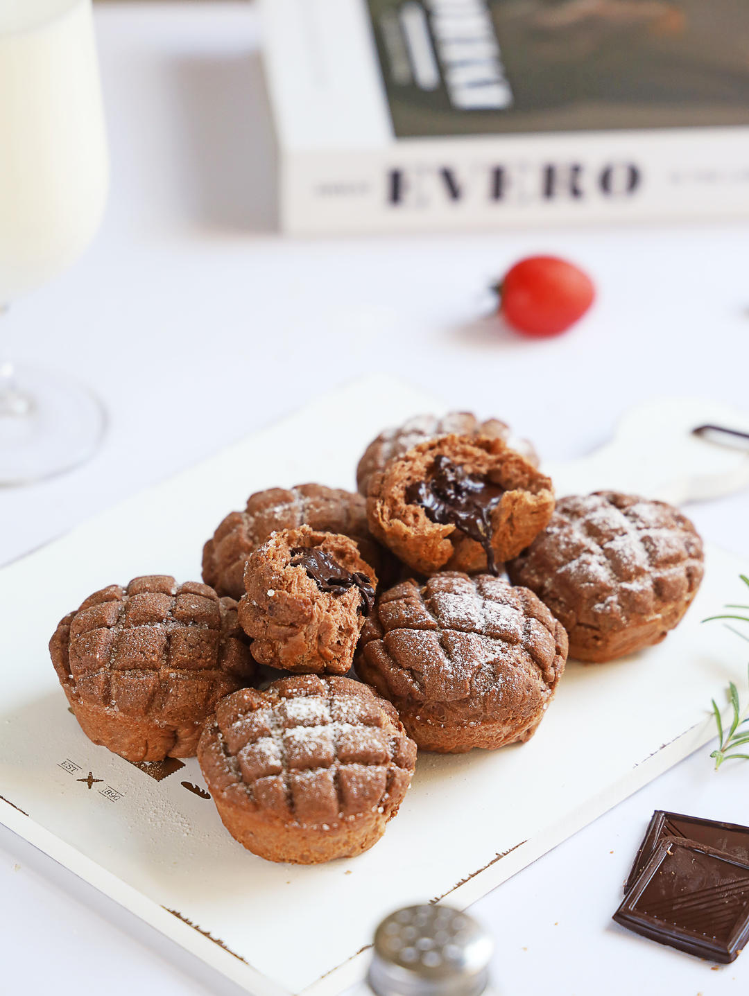 mini巧克力流心菠萝包的做法