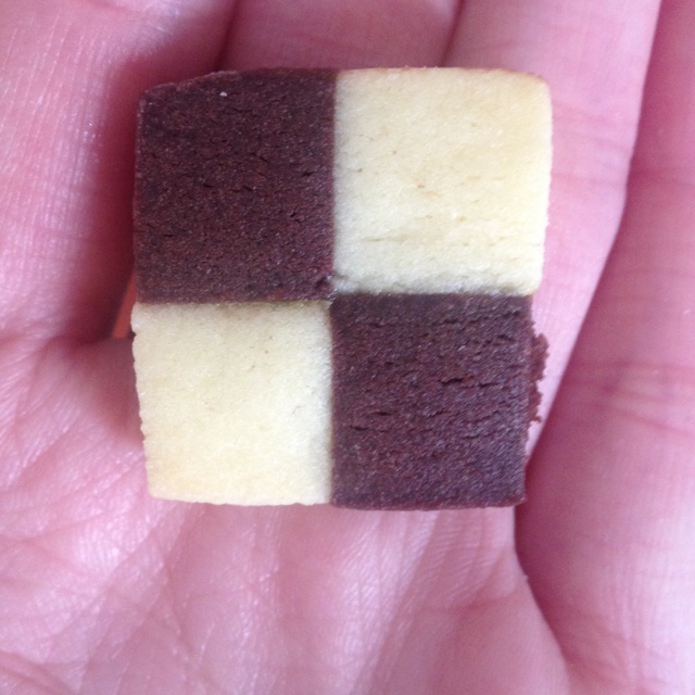 双色小棋格饼干