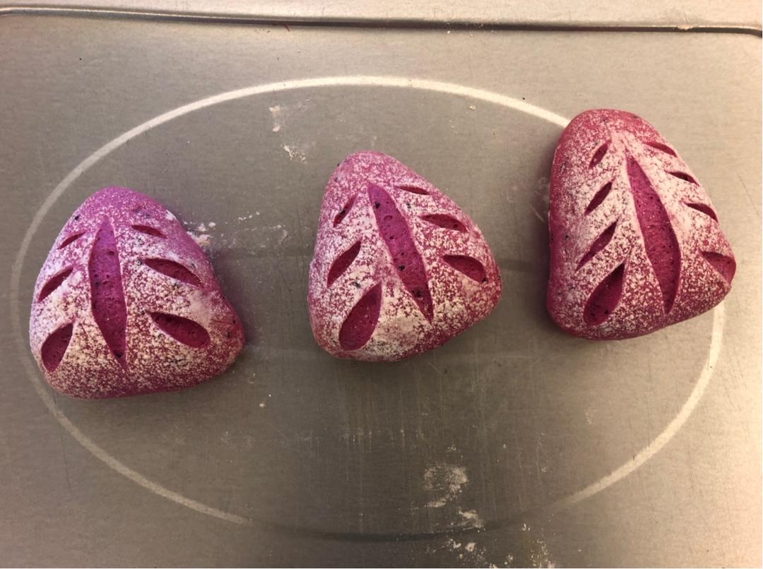 火龙果麻薯软欧