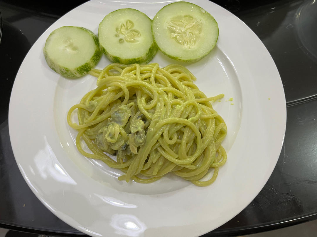 天作之合——三文鱼牛油果酱意面