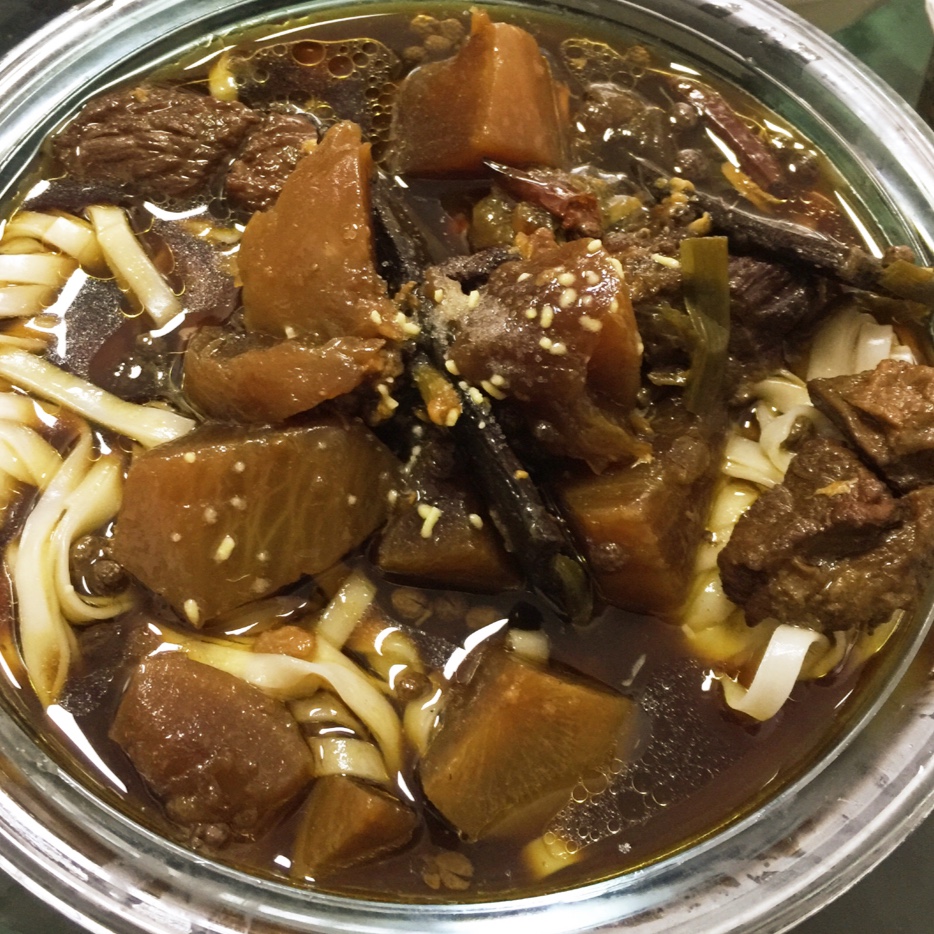 萝卜牛腩面