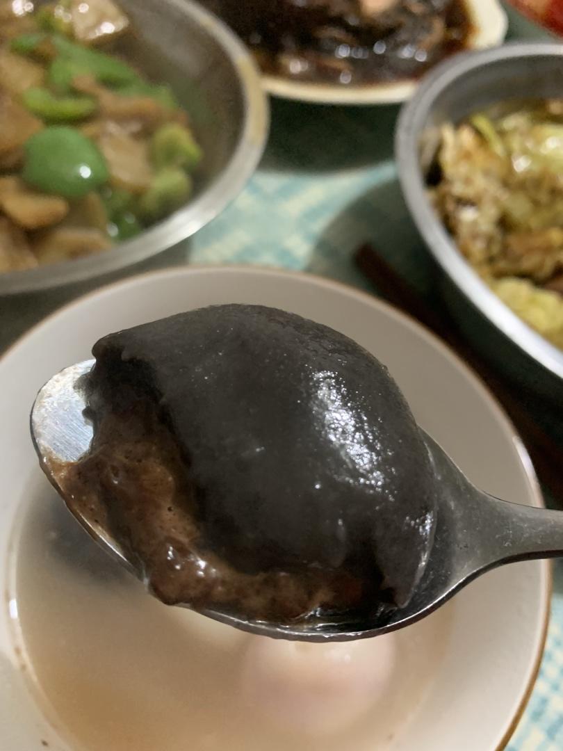 雨花石汤圆（巧克力和黑芝麻馅）