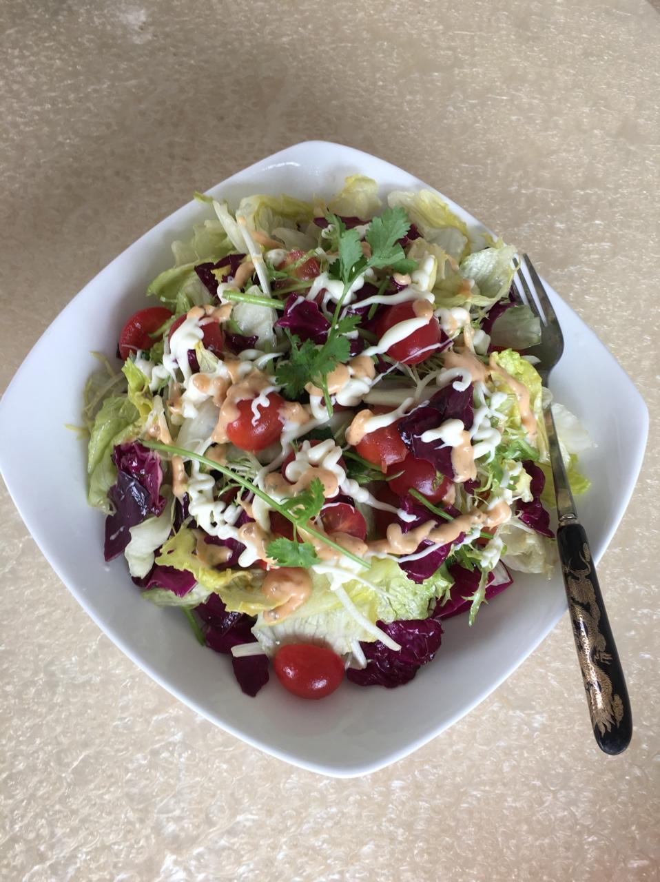 天天好好心情做的蔬菜沙拉