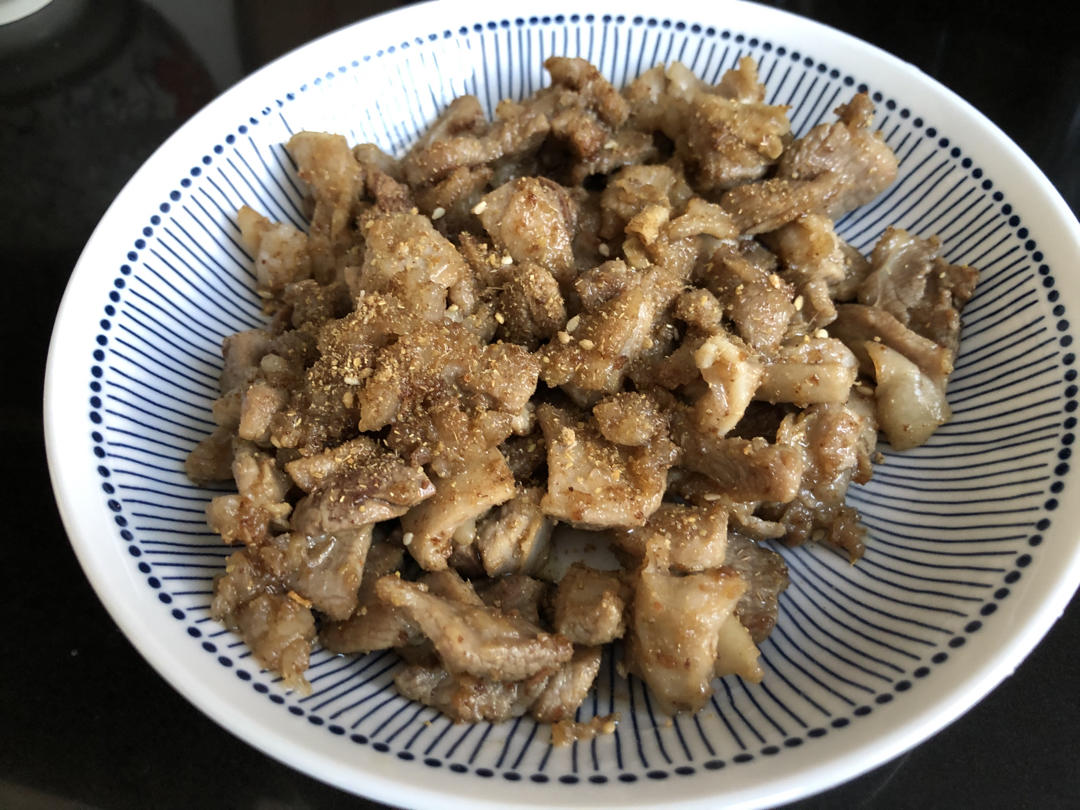 超越羊肉串的孜然爆炒羊肉
