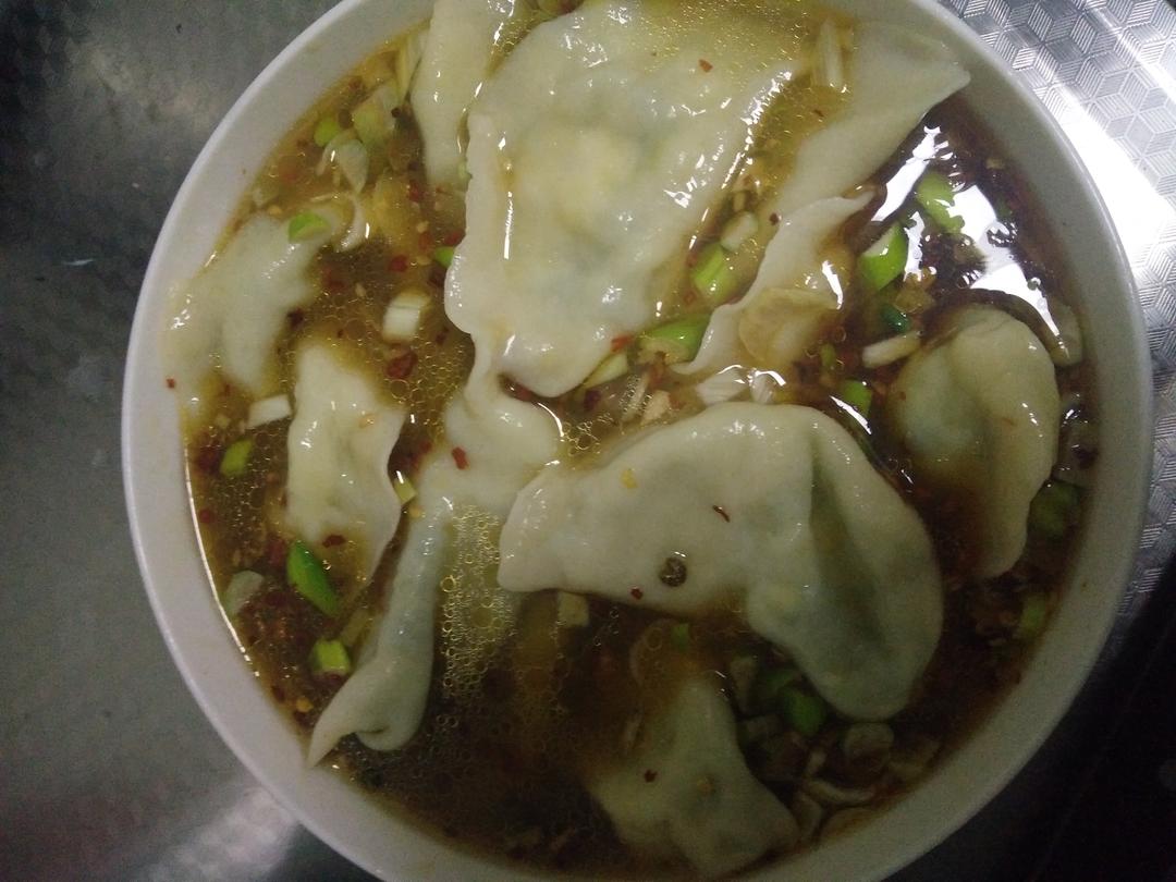 酸汤饺子