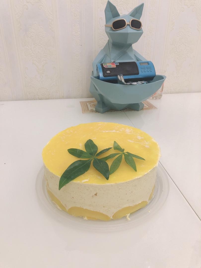 草莓慕斯蛋糕（8寸）