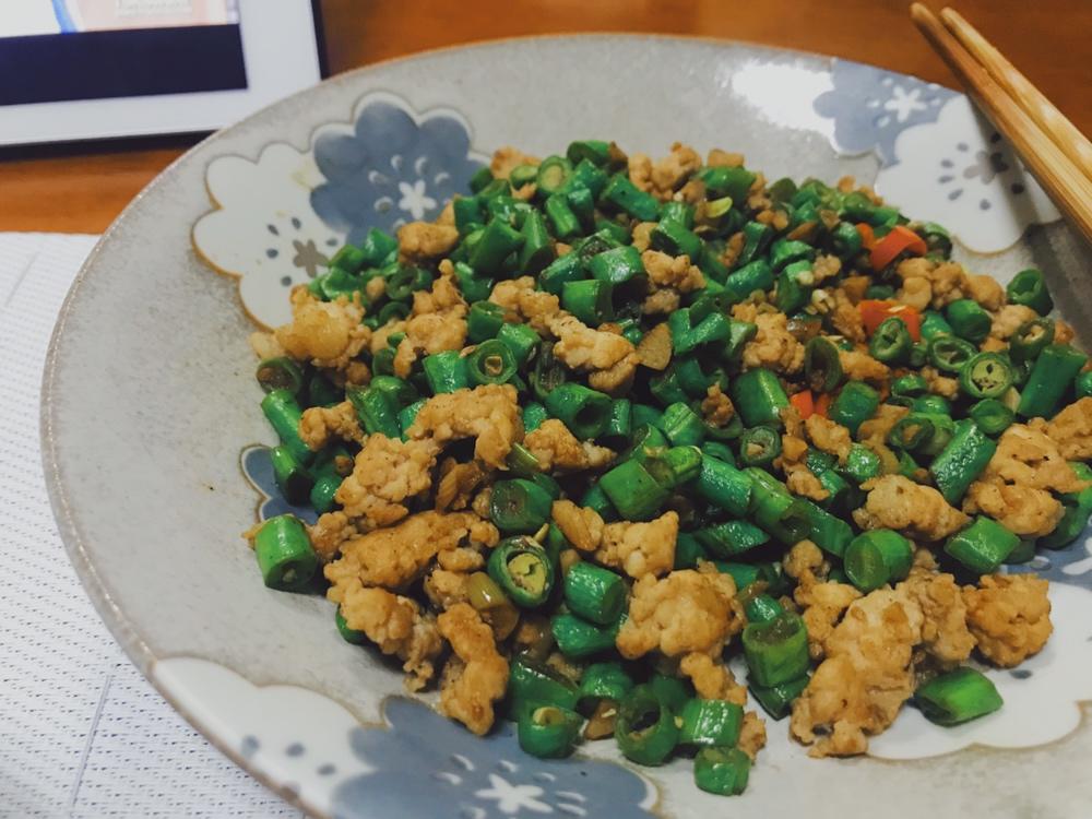 肉沫豆角下饭菜