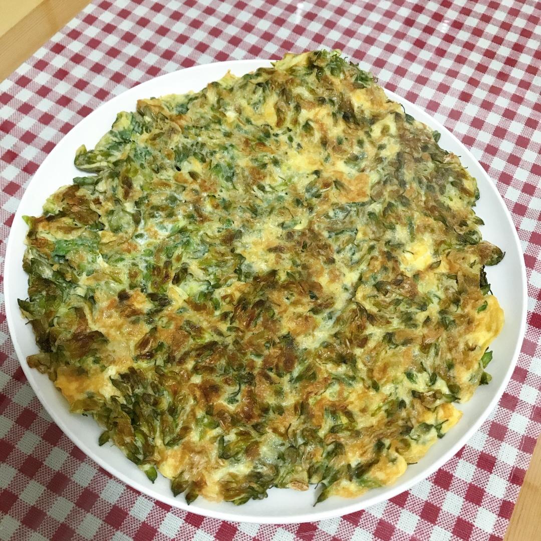 槐花鸡蛋饼