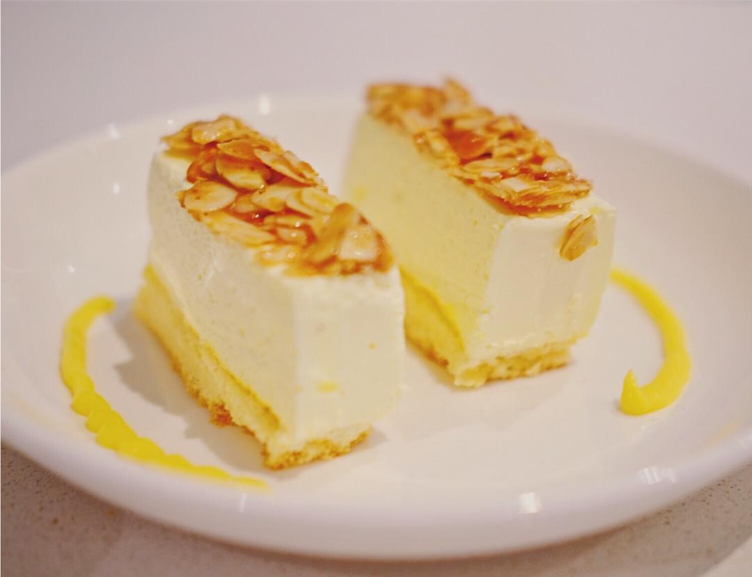 食戟之灵-------意式柠檬雪藏蛋糕升级版semifreddo